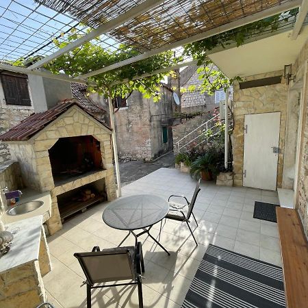 Studio Apartment Klaric Vis Dış mekan fotoğraf