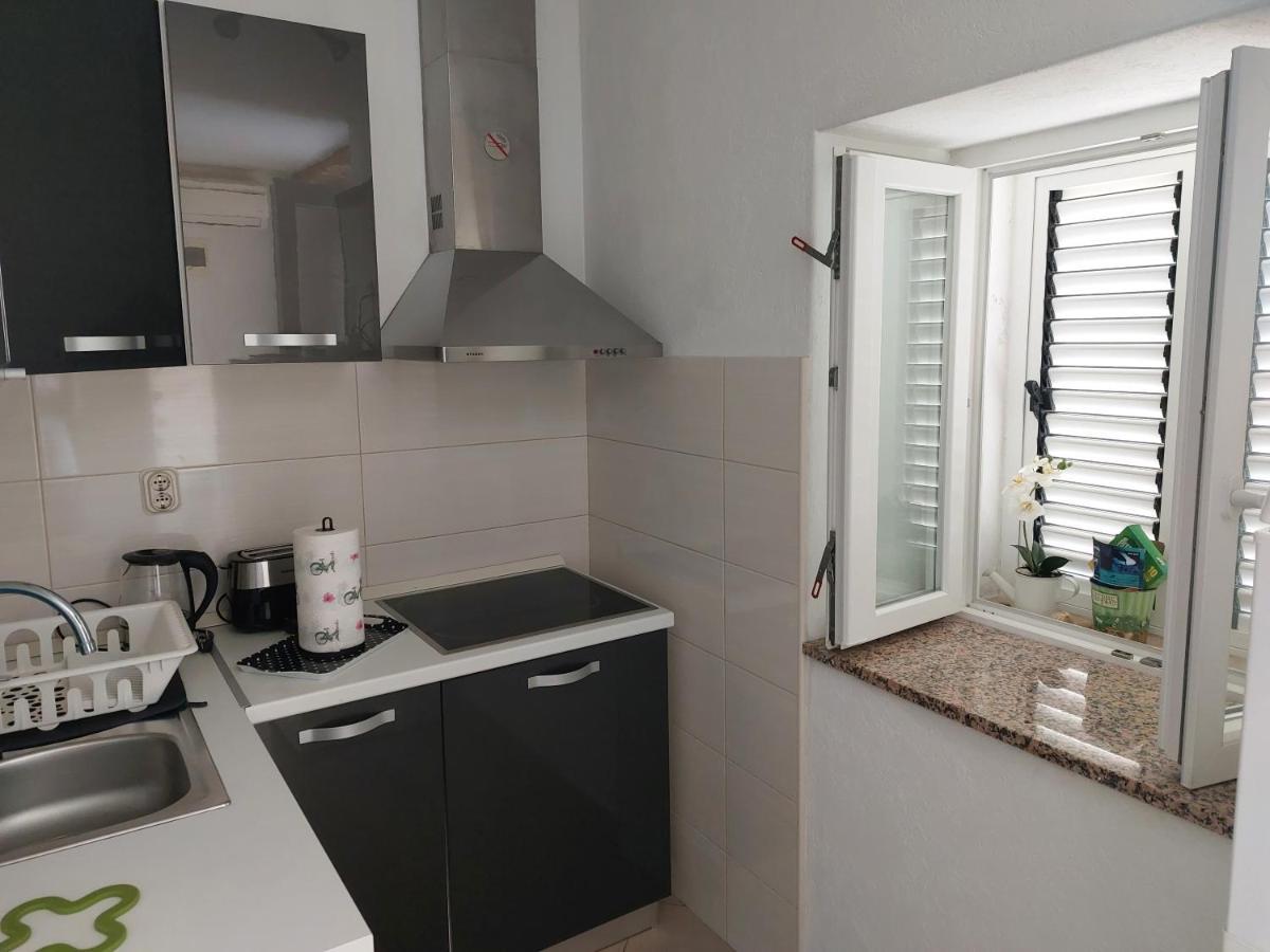Studio Apartment Klaric Vis Dış mekan fotoğraf